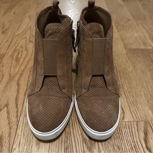 Linea Paolo Tan Suede Felicia Wedges